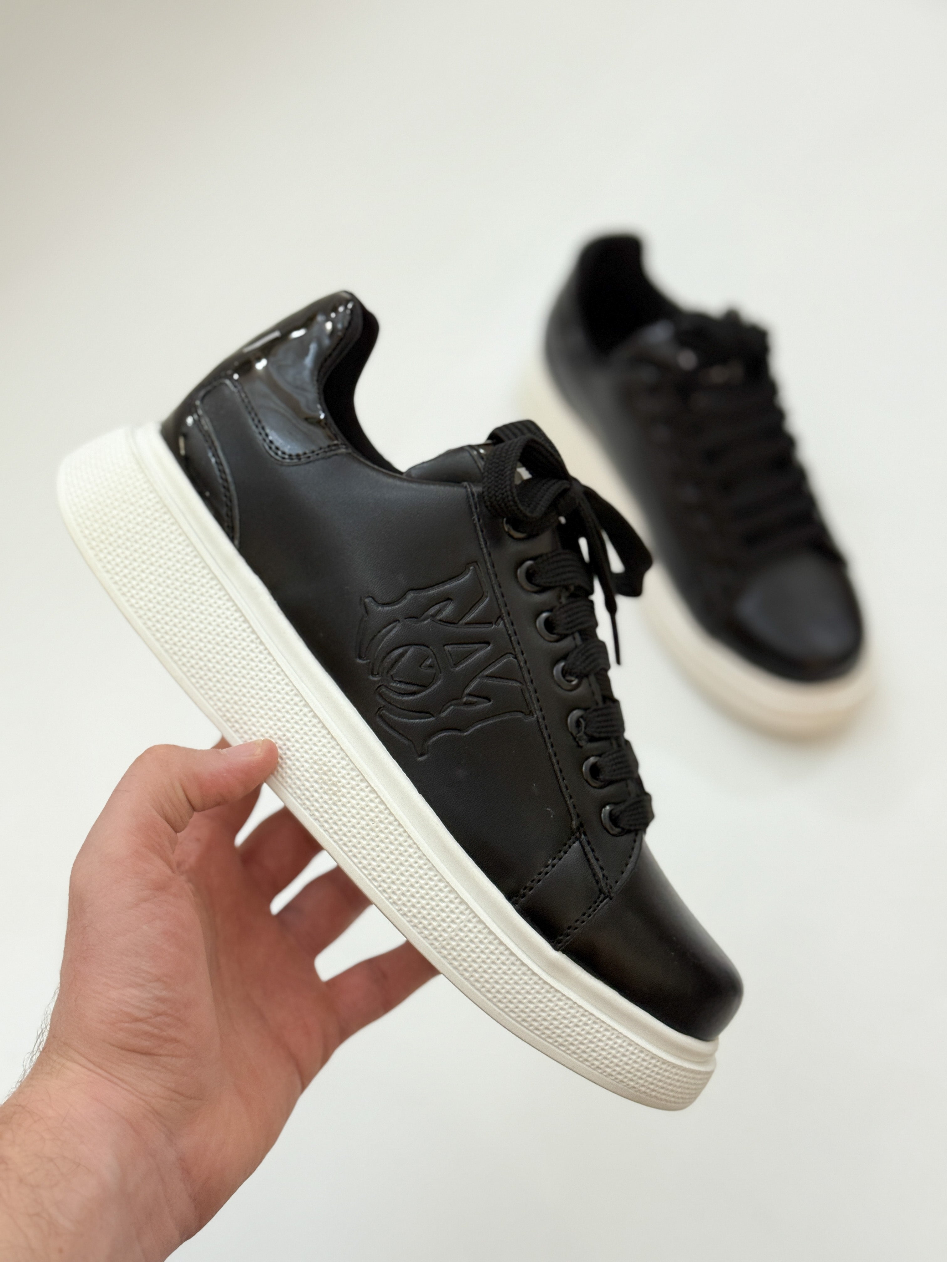 Amiri shoes black and white